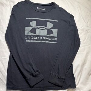 Under Armour Boy’s Black Long Sleeve Tee Size Medium EUC